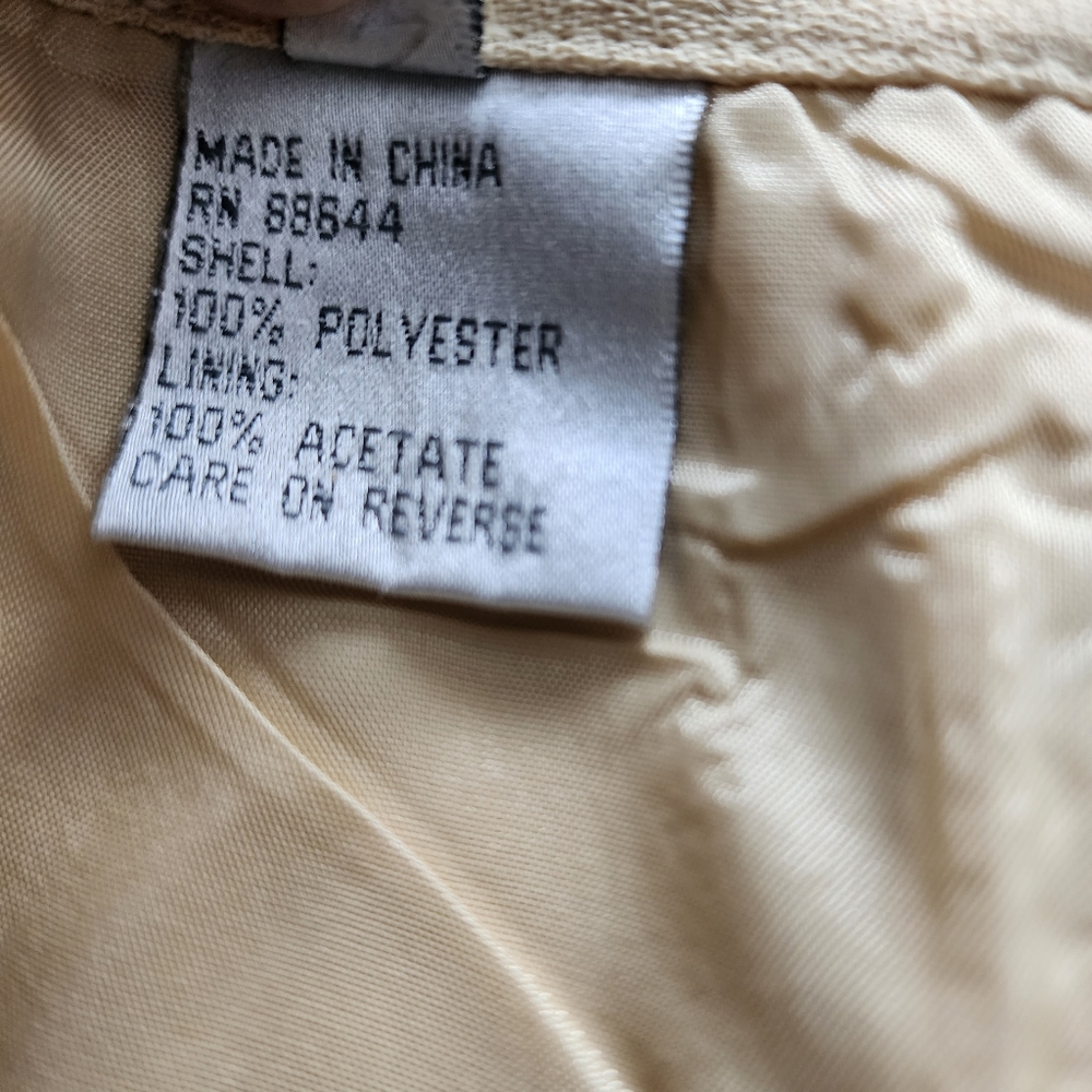 Women's Skirt Suit - Picture 12 of 14
